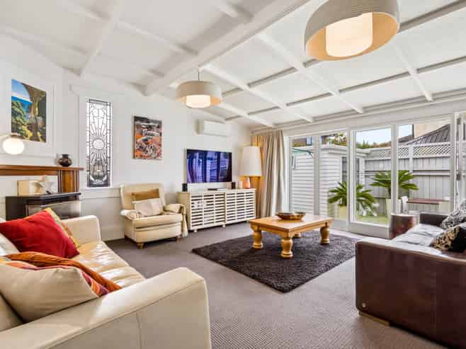 19 Alba Road, Epsom