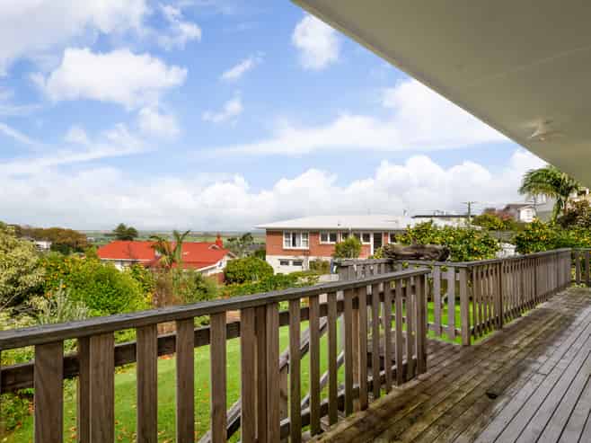 113 Kingsford Place, Thames