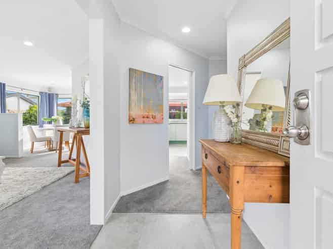 15  Lushington Place, Huntington Park