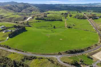 592 FALLS ROAD, Waerenga
