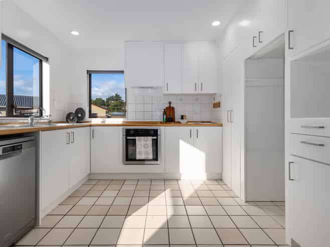 5 Edward Court, Raumati South
