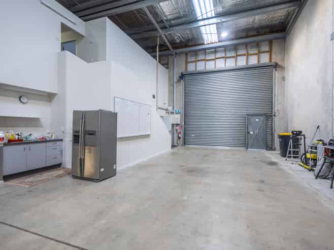 Modern Industrial Unit