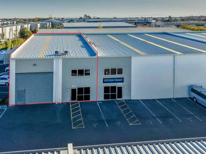 Modern Industrial Unit