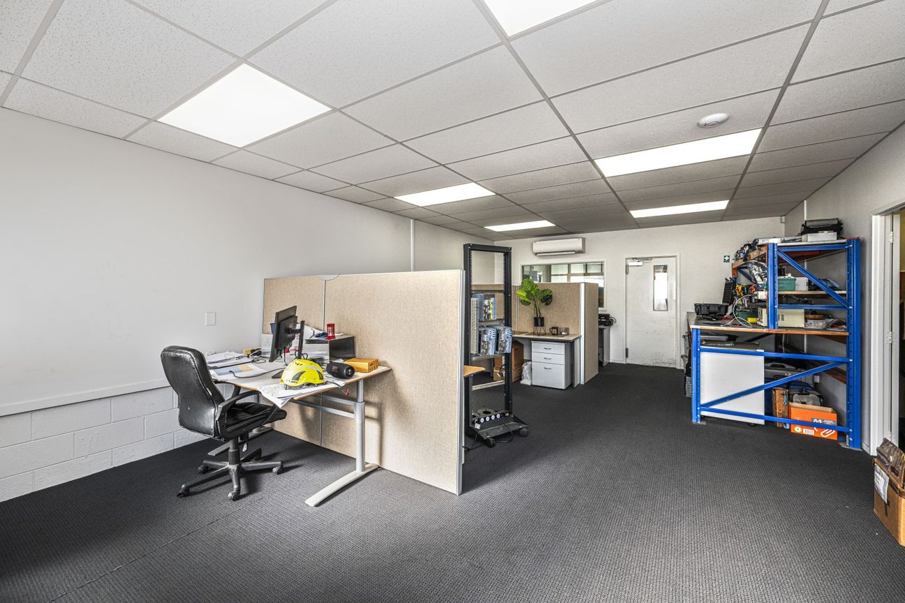 High-profile Onehunga industrial - 218sqm – další