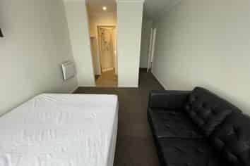 2C/4 Hammond Street, Hamilton Central