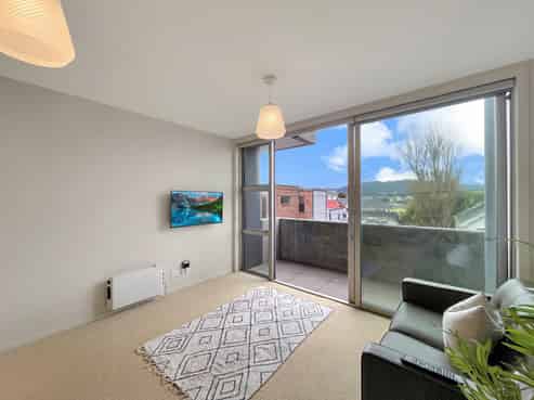 112/2 Campbell Terrace, Petone