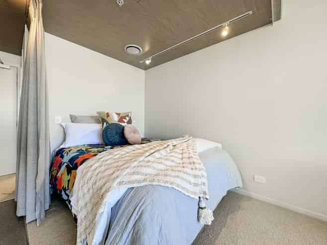 302/2 Campbell Terrace, Petone