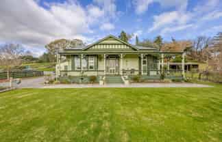 158 and 16 Mt Herbert Road, Waipukurau