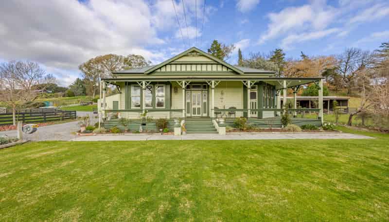 158 and 16 Mt Herbert Road, Waipukurau