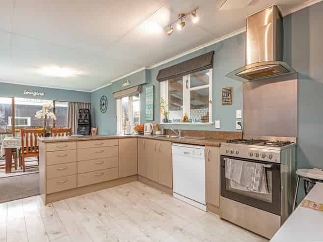 12 Moray Place, Highbury