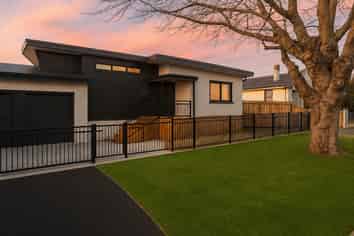 2/8 Johnson Street, Dinsdale
