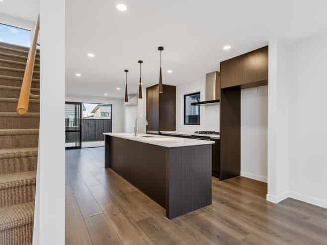 6 Alexander French Close, Silverdale