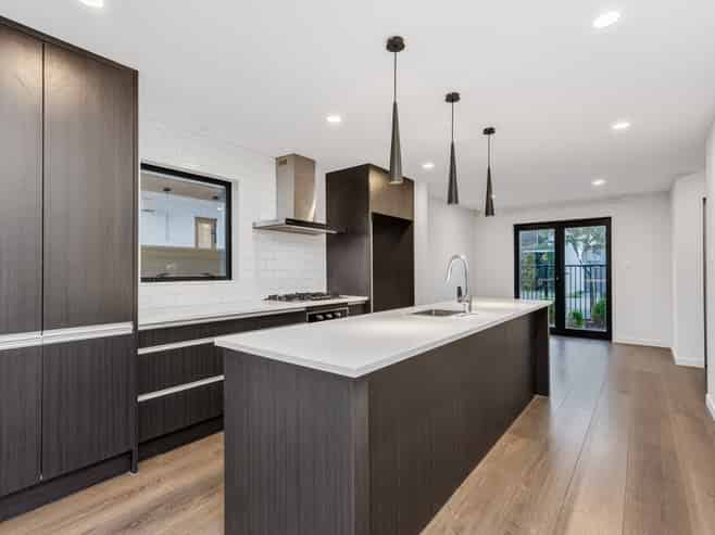 6 Alexander French Close, Silverdale