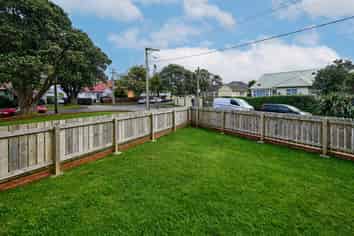 19 Tirangi Road, Moera