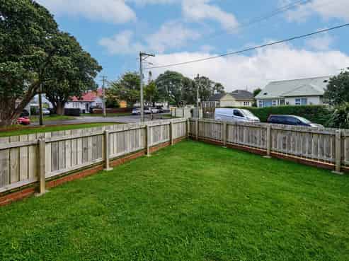 19 Tirangi Road, Moera