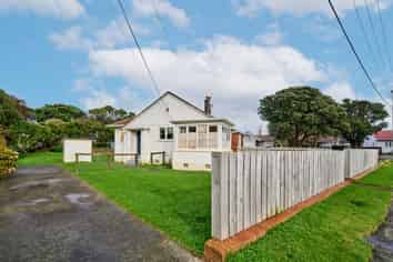 19 Tirangi Road, Moera