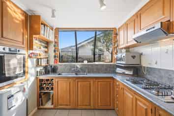 161 Catherine Street, Windsor