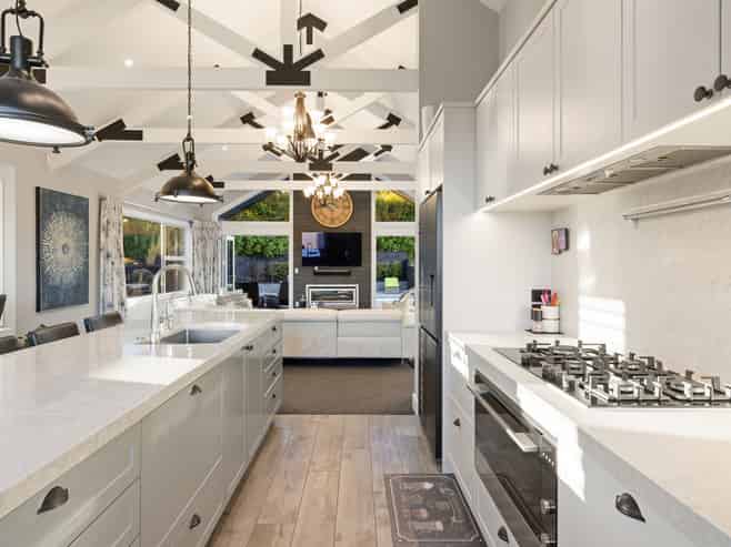 124 Lake Road, Hamilton Lake