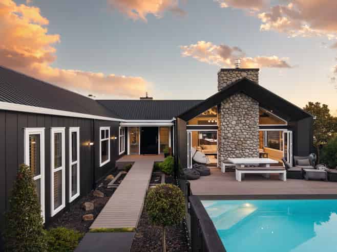 124 Lake Road, Hamilton Lake