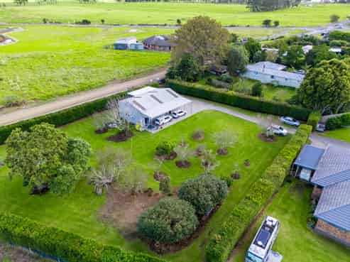 21A Pyle Road East, One Tree Point