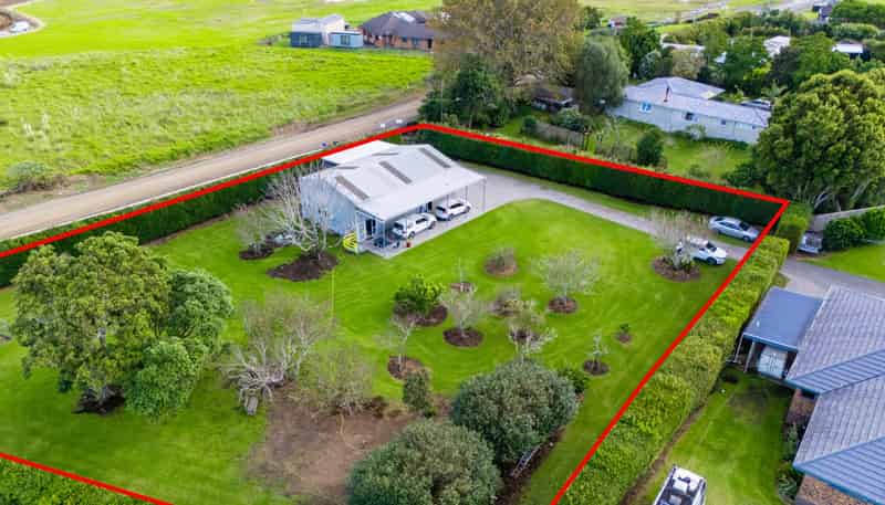 21A Pyle Road East, One Tree Point