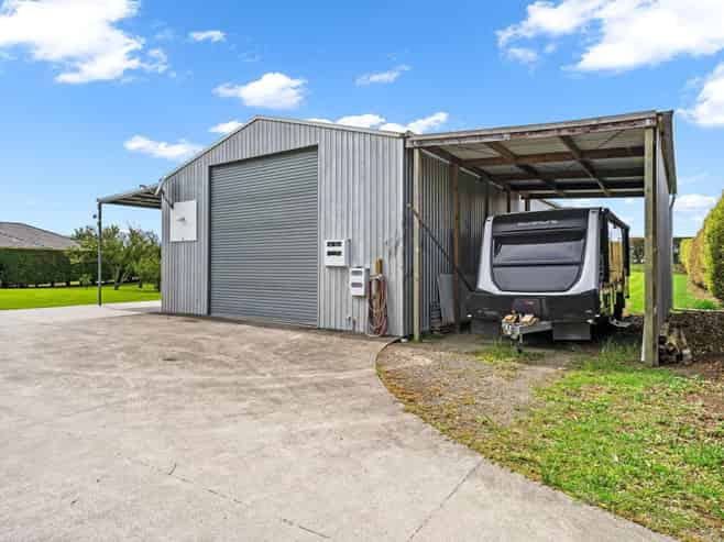 21A Pyle Road East, One Tree Point
