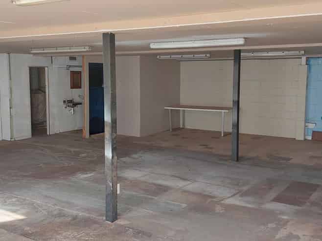 Ground floor workshop and storage space
