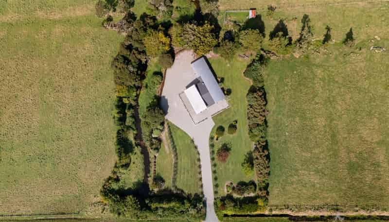 168 Utopia Road, Westport