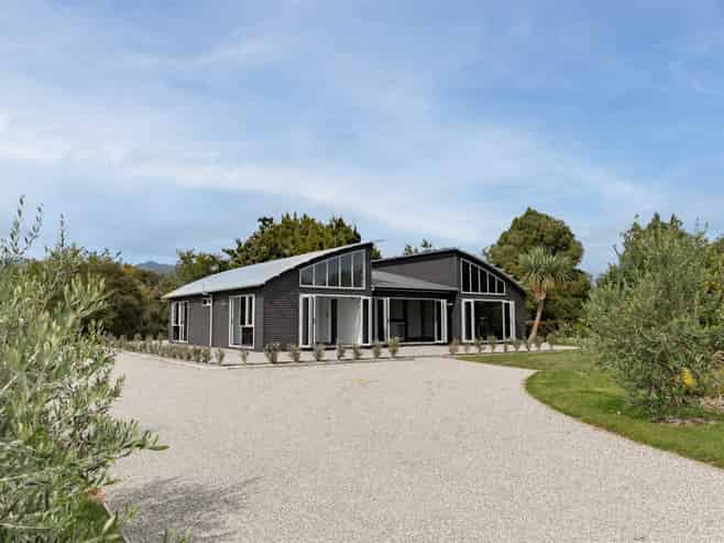 168 Utopia Road, Westport