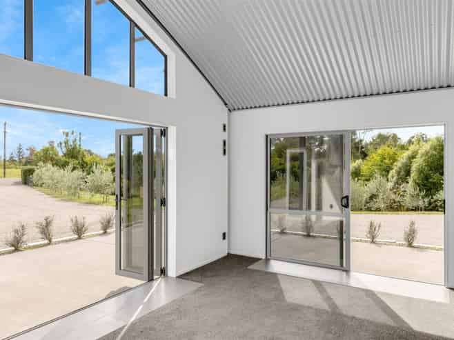 168 Utopia Road, Westport
