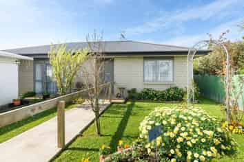 17A Sinclair Avenue, Highbury