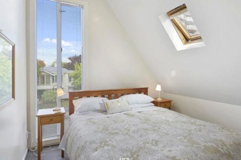 City Living at Its Best – Stylish Apartment in the Heart of Christchurch - Vista 4