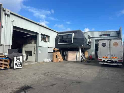 Functional 492sqm Warehouse + Large Secure Yard