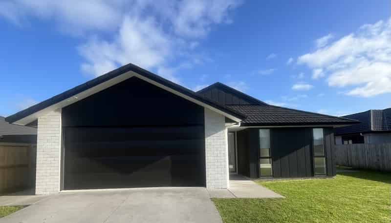 33 Palm Drive, Whitianga