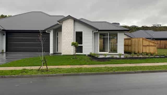 B/62 Pakanga Grove, Pyes Pa