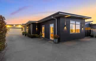 39 Waipunahau Road, Waikanae