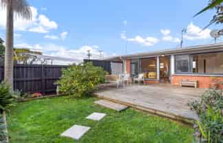 2/100 Victoria Street, Onehunga