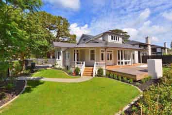 127 Owens Road, Epsom