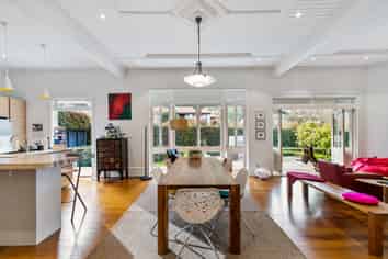 127 Owens Road, Epsom