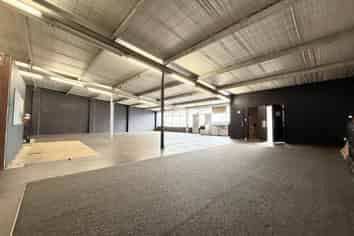 Flexible Papatoetoe Space | 265 m2