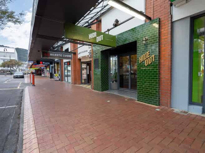 Refurbished Mixed-Use Asset with Diversified Income