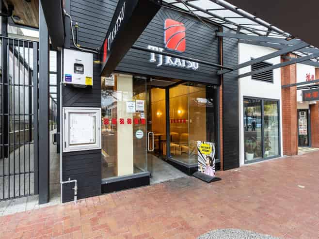 Refurbished Mixed-Use Asset with Diversified Income