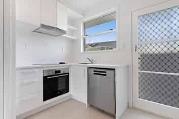3/13 Kings Road, Panmure