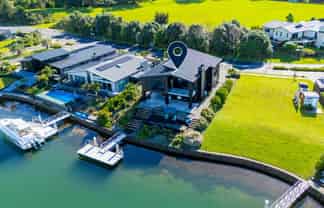 31 Stace Hopper Drive, One Tree Point