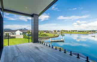 31 Stace Hopper Drive, One Tree Point