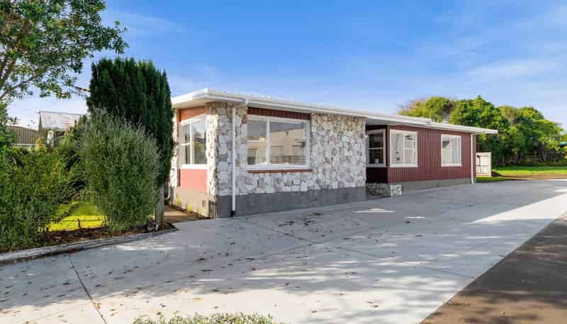 173 Tukapa Street, WESTOWN
