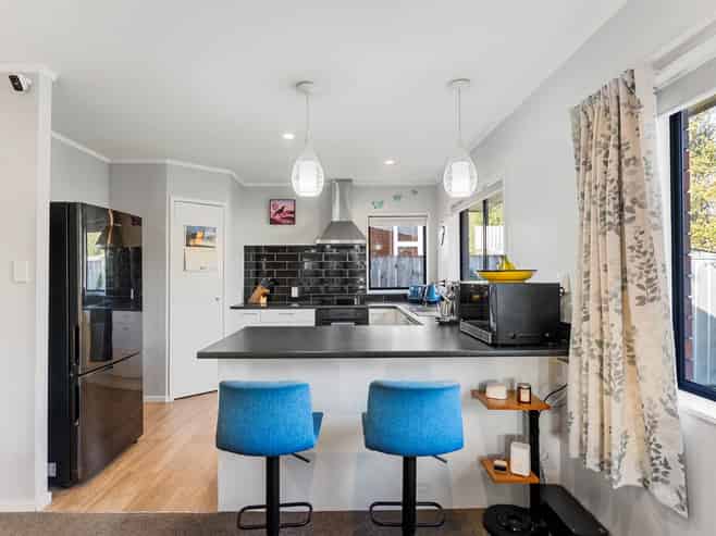 2/52 Shirley Avenue, Papakura