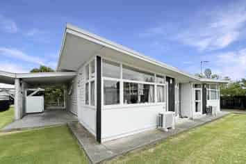 2/455 Featherston Street, Palmerston North Surrounds