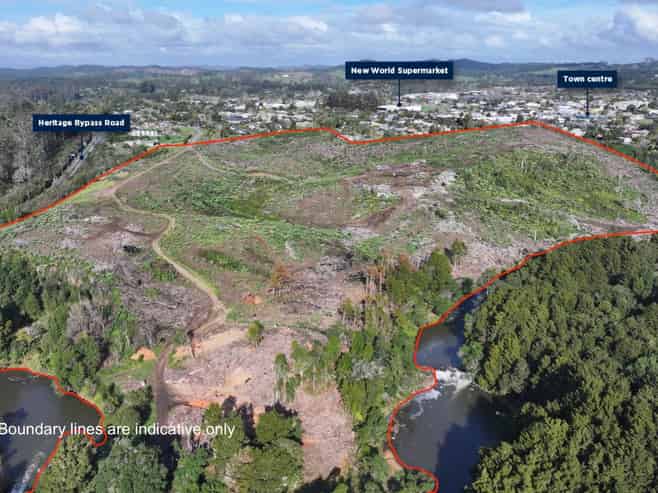 Strategic dual‑zoned landholding
