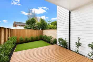 11D Mandarin Place, Half Moon Bay